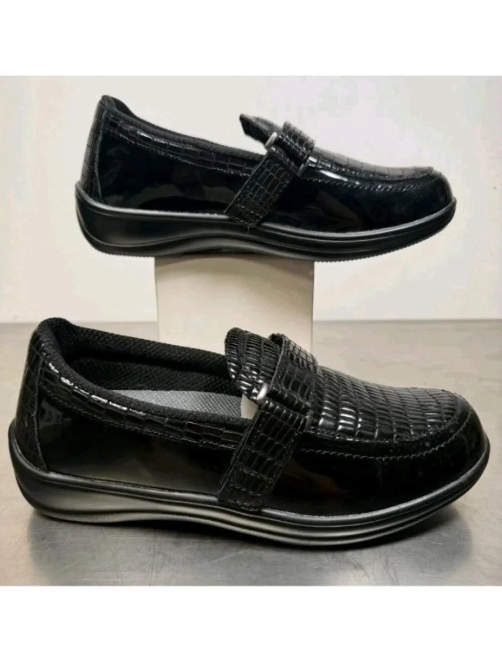 ORTHOFEET 819 CHELSEA CROC Black Women’s Size 11 D Patent Leather Shoes
